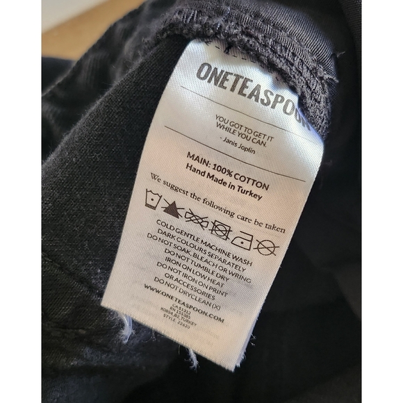 . One Teaspoon Distressed Double Black Bandits Denim Shorts - Picture 10 of 16